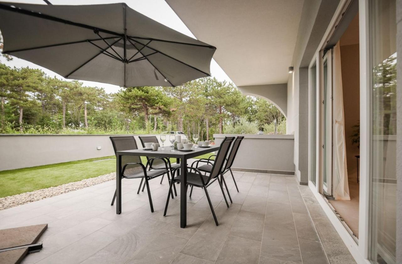 Luxury Apartments Villa Lacrima Šilo Екстериор снимка