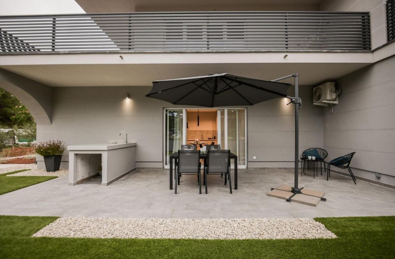 Luxury Apartments Villa Lacrima Šilo Екстериор снимка