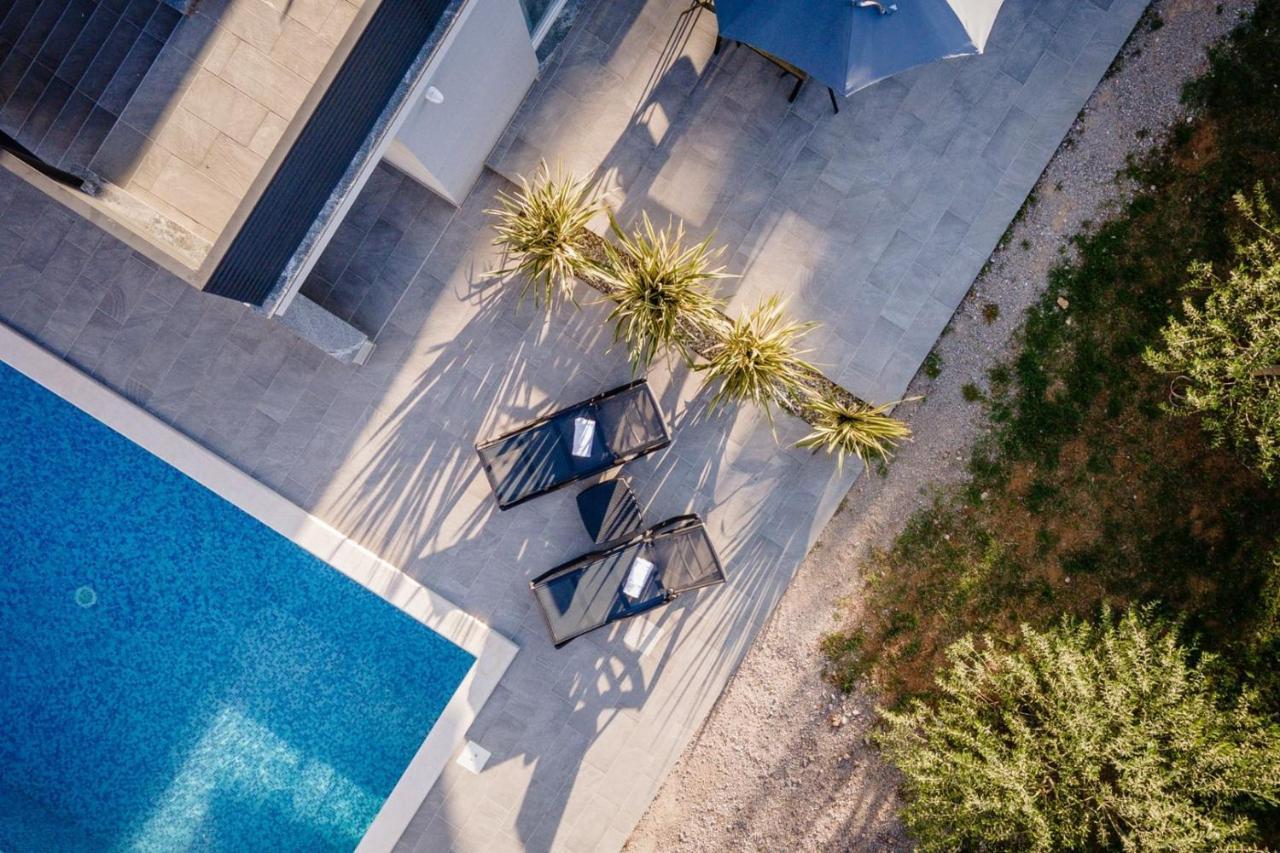 Luxury Apartments Villa Lacrima Šilo Екстериор снимка