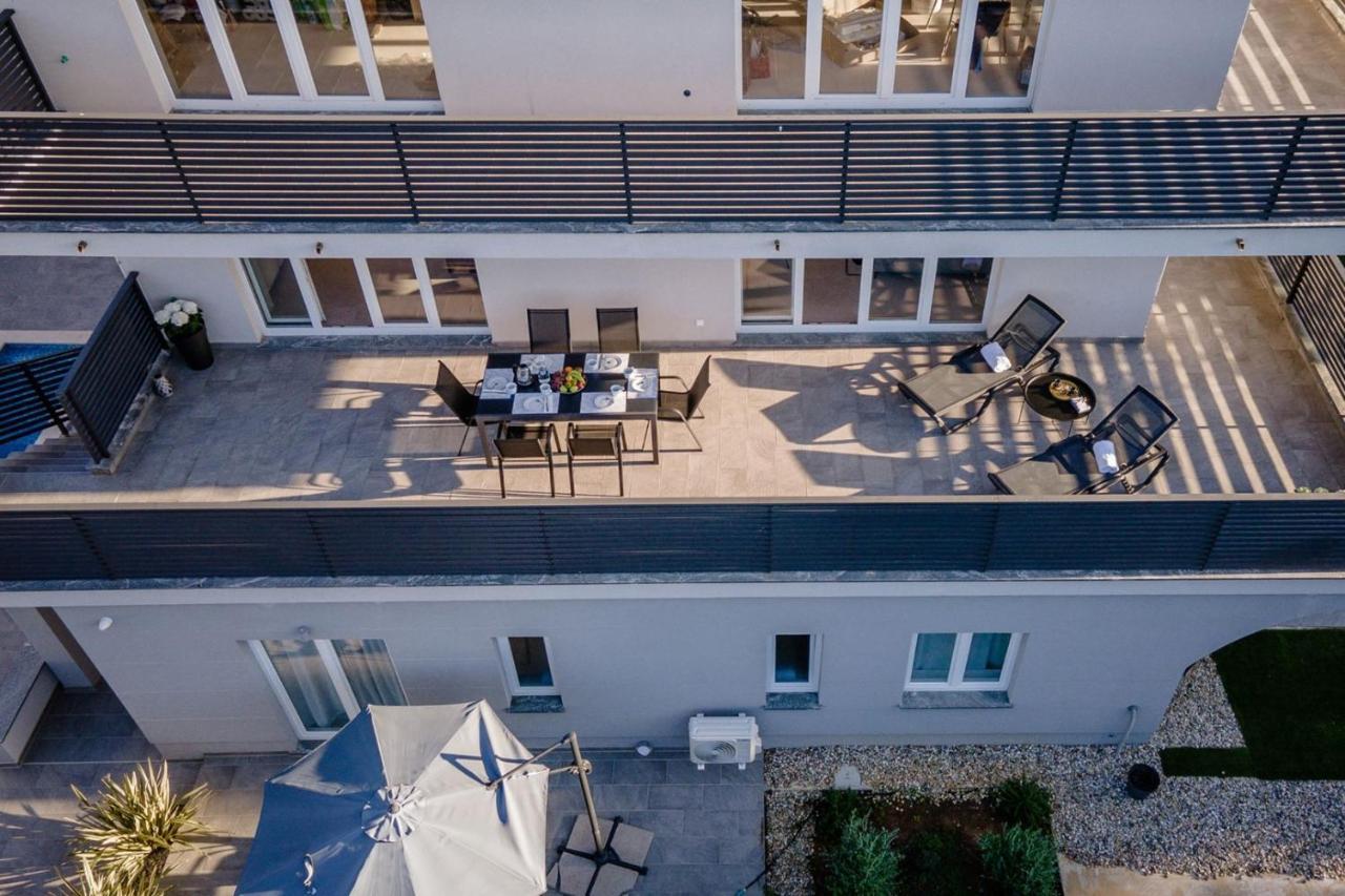 Luxury Apartments Villa Lacrima Šilo Екстериор снимка