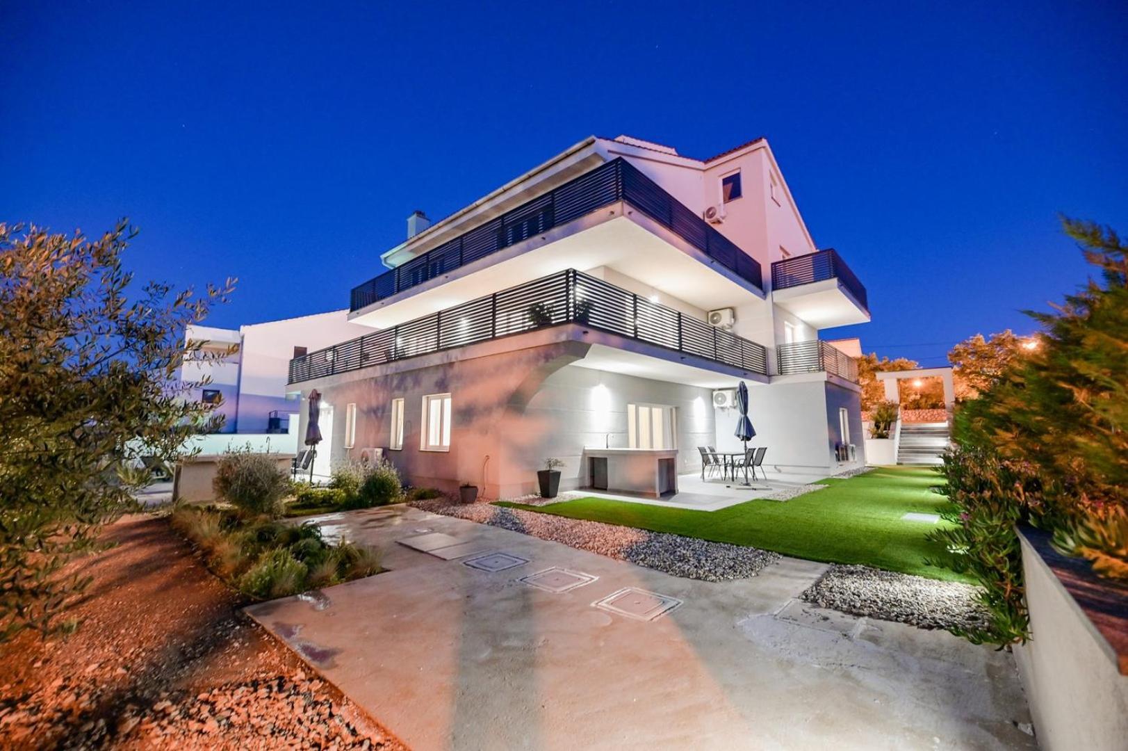 Luxury Apartments Villa Lacrima Šilo Екстериор снимка